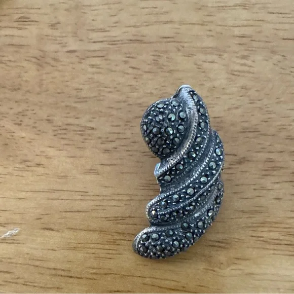 Elegant Vintage 925 Sterling Silver clip on earrings Marcasite - Picture 3 of 5